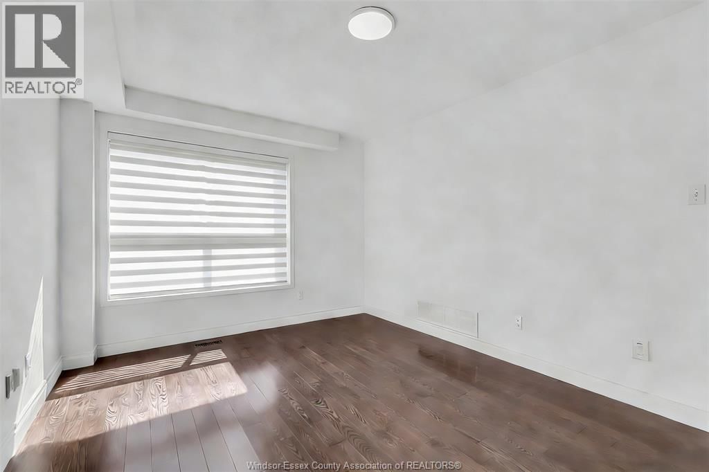 1063 PEACH BLOSSOM CRESCENT Image 11