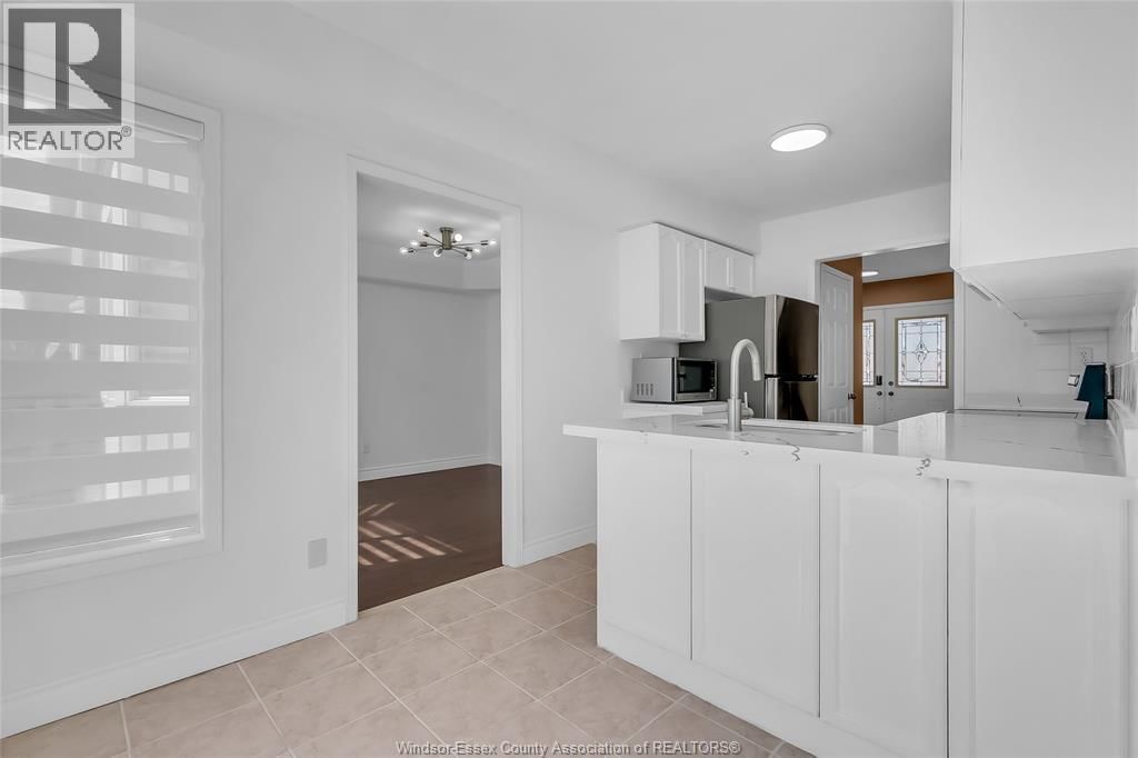 1063 PEACH BLOSSOM CRESCENT Image 13