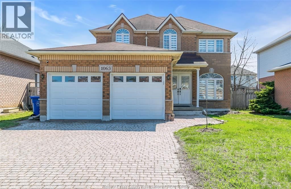 1063 PEACH BLOSSOM CRESCENT Image 2