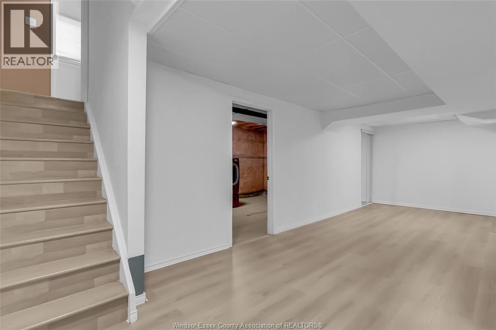 1063 PEACH BLOSSOM CRESCENT Image 24