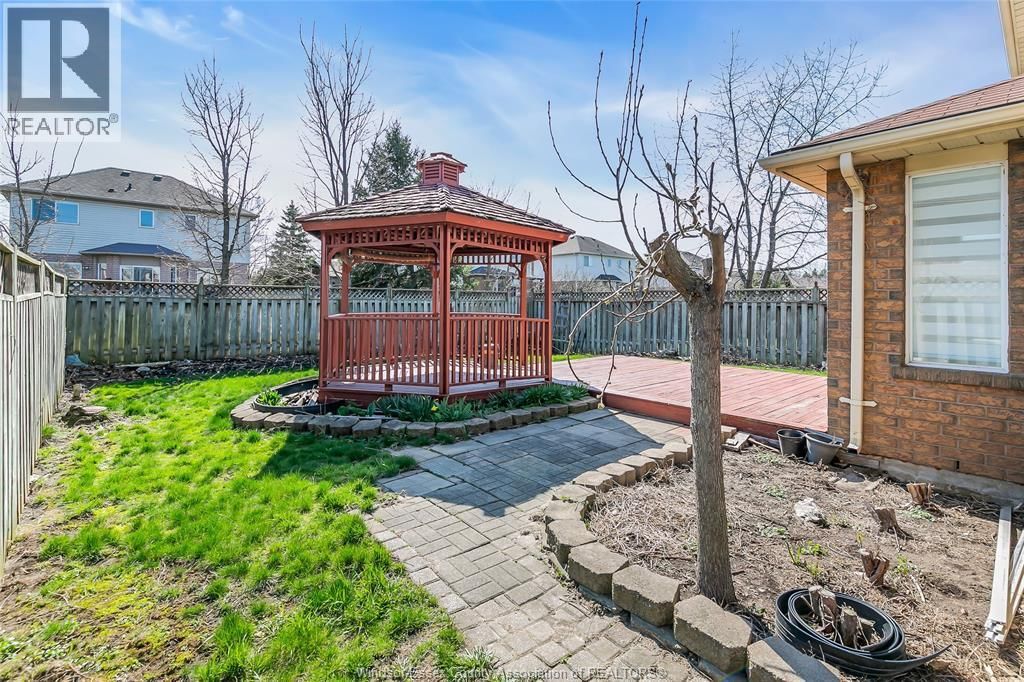 1063 PEACH BLOSSOM CRESCENT Image 32