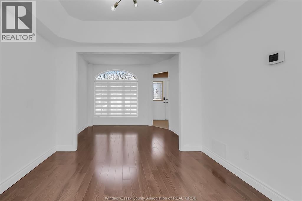 1063 PEACH BLOSSOM CRESCENT Image 8