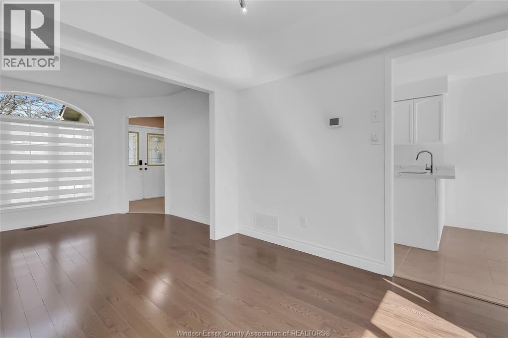 1063 PEACH BLOSSOM CRESCENT Image 9