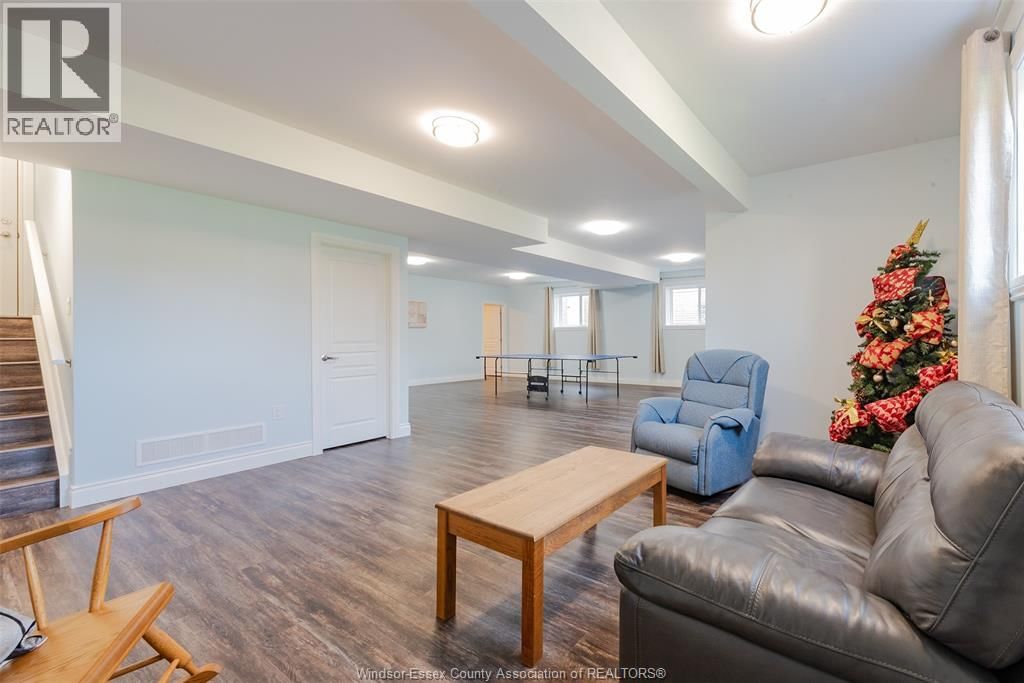 1798 ARGUS STREET Image 33