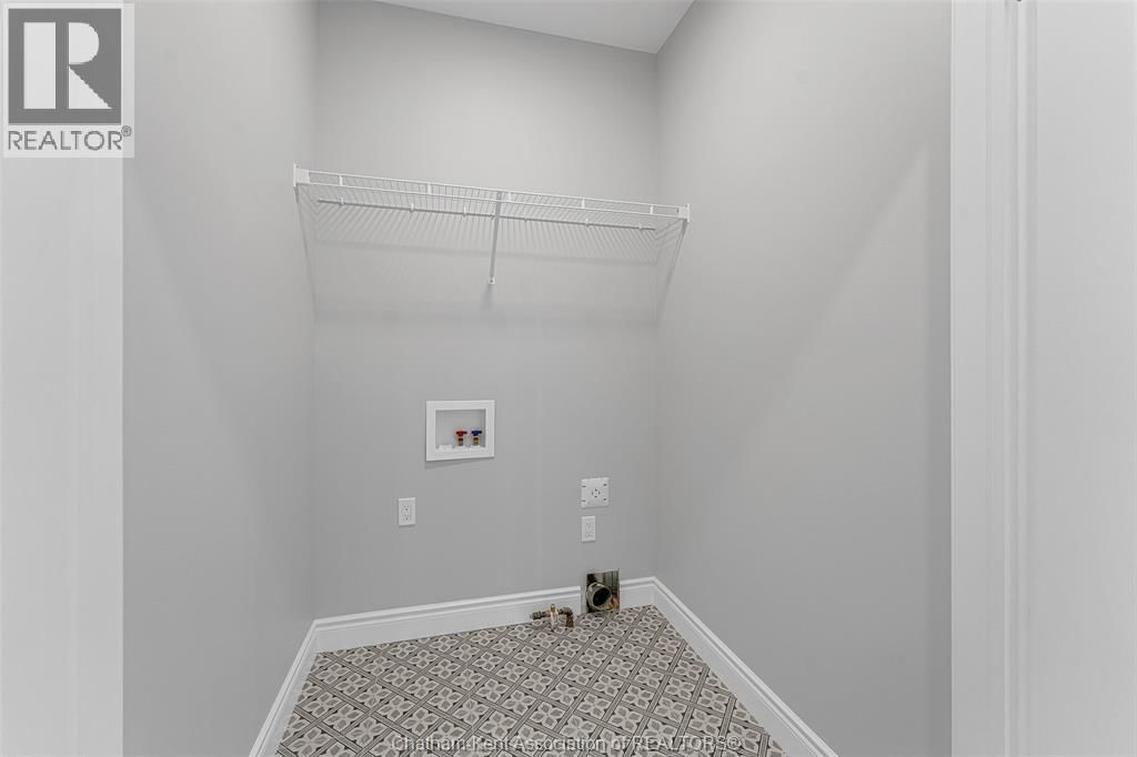 261 WORTHINGTON COURT Image 21