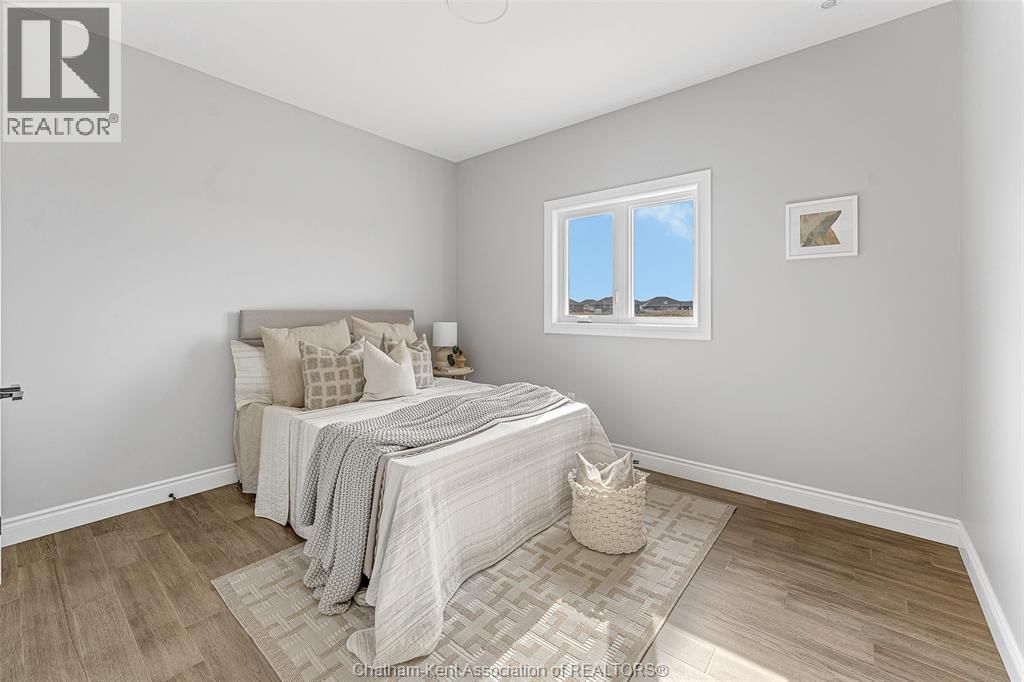 261 WORTHINGTON COURT Image 22