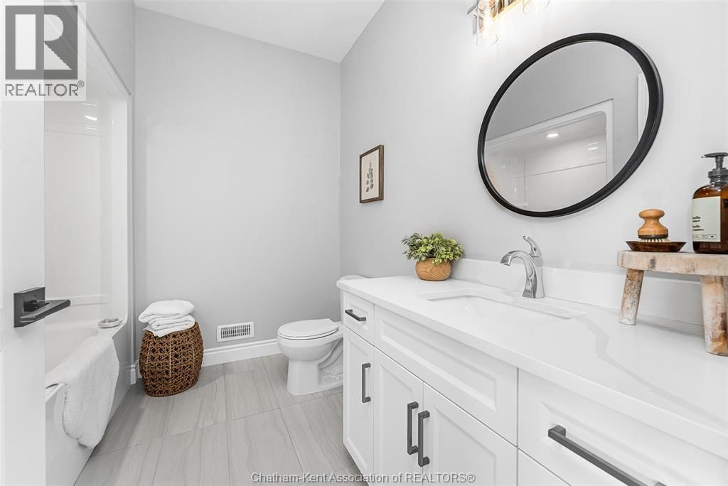 261 WORTHINGTON COURT Image 23