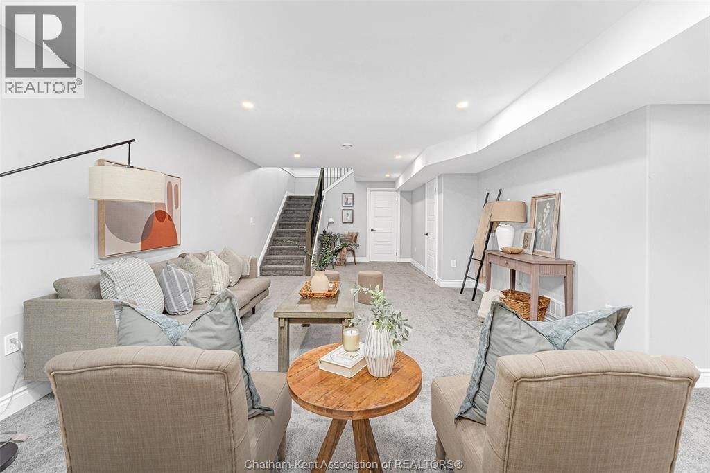 261 WORTHINGTON COURT Image 25