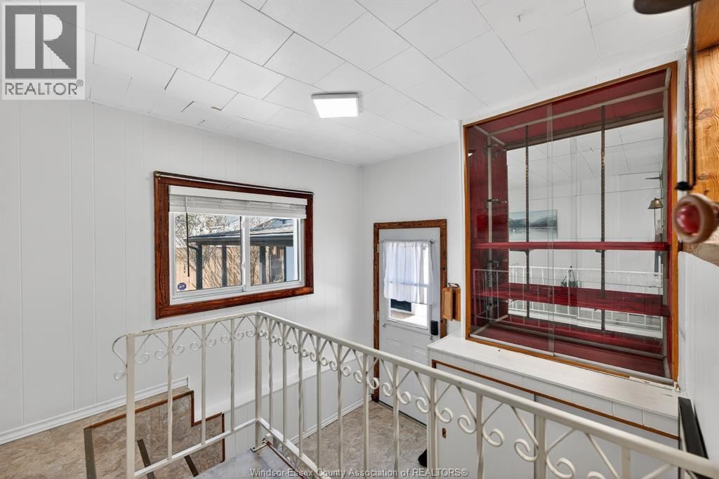 2489 FRANCOIS ROAD Image 18