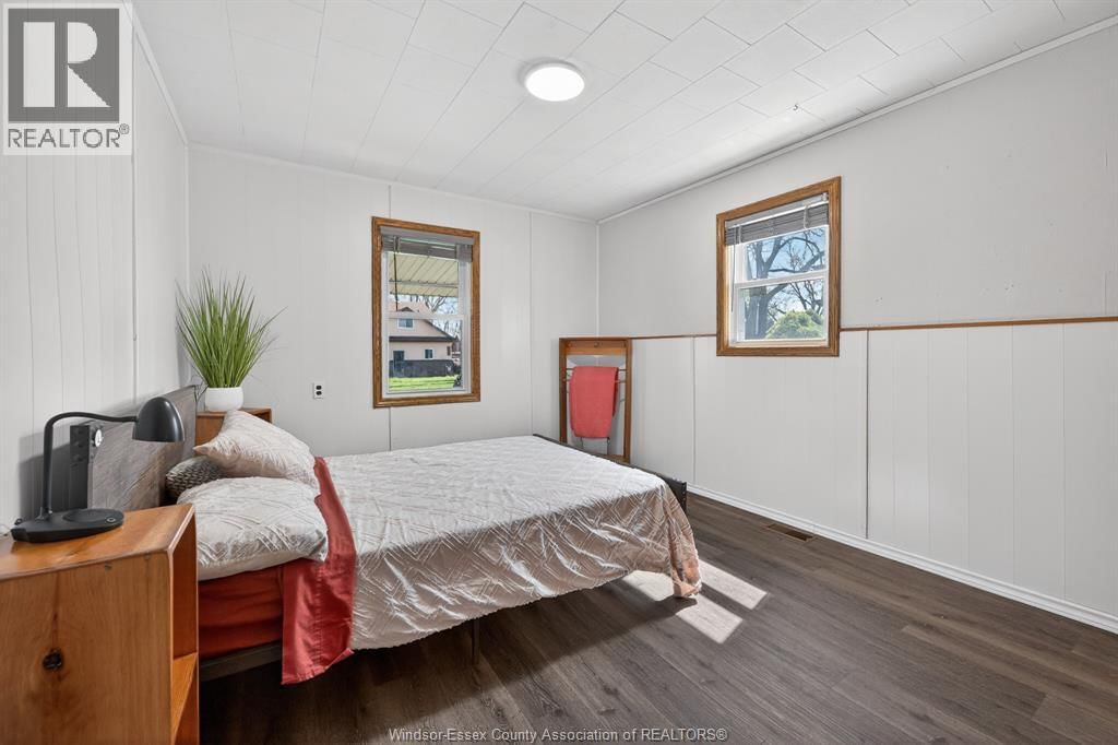 2489 FRANCOIS ROAD Image 21