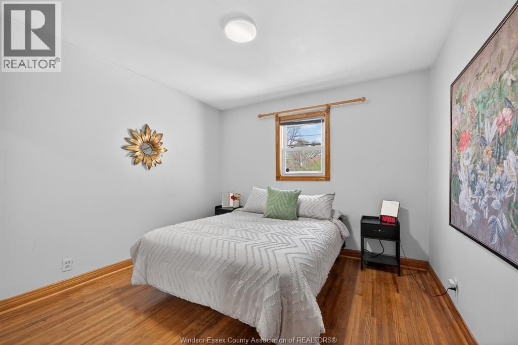 2489 FRANCOIS ROAD Image 24