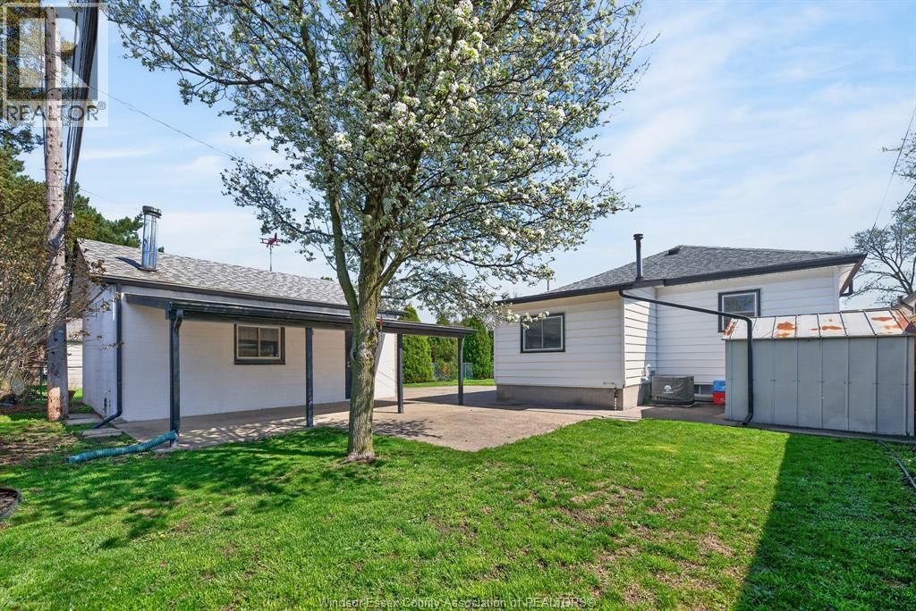 2489 FRANCOIS ROAD Image 8