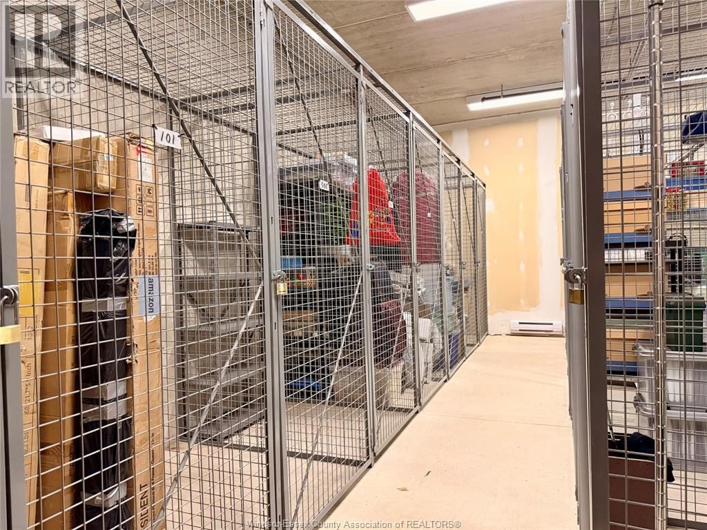 501 - 315 VILLAGE GROVE DRIVE Image 31