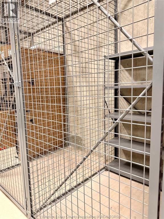 501 - 315 VILLAGE GROVE DRIVE Image 32