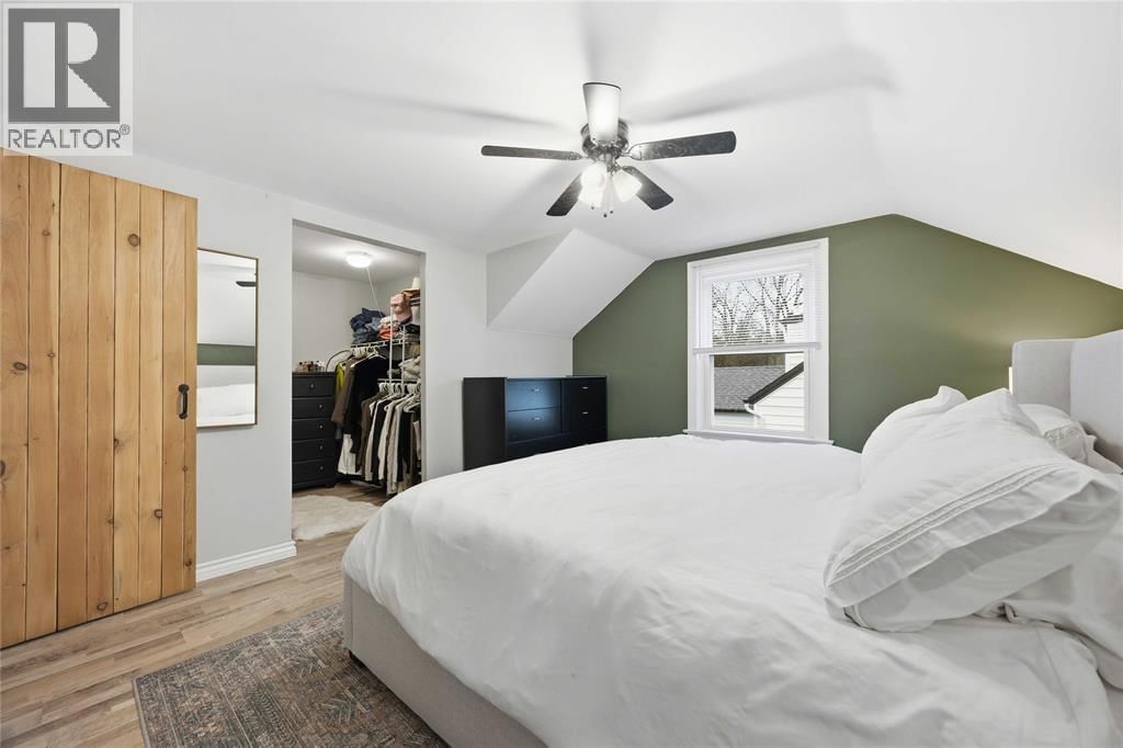 323 MARIA STREET Image 15