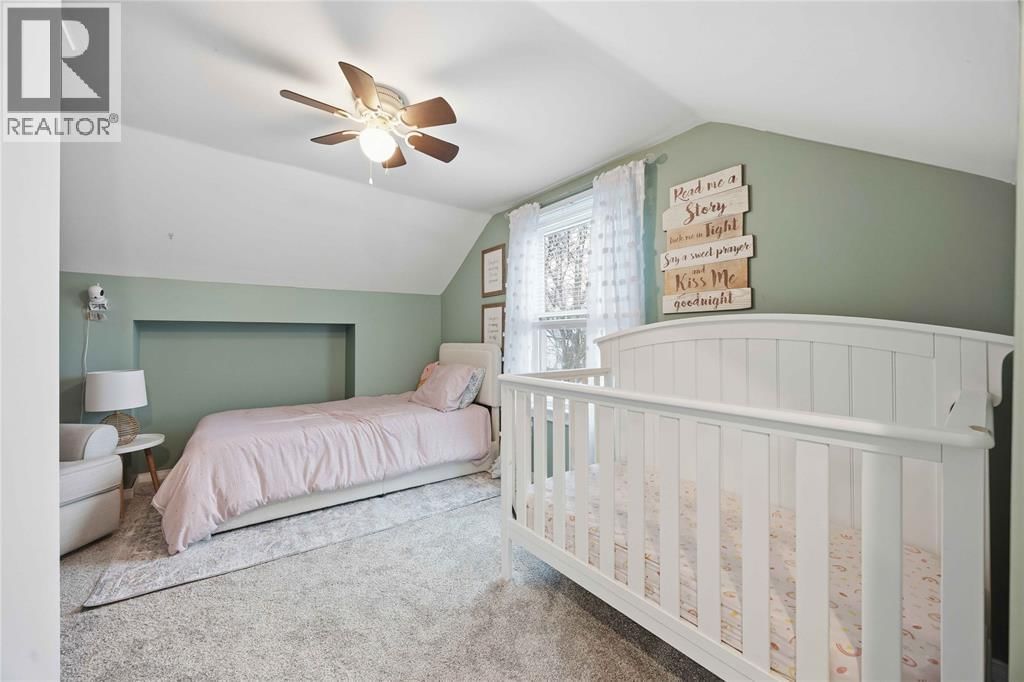 323 MARIA STREET Image 20