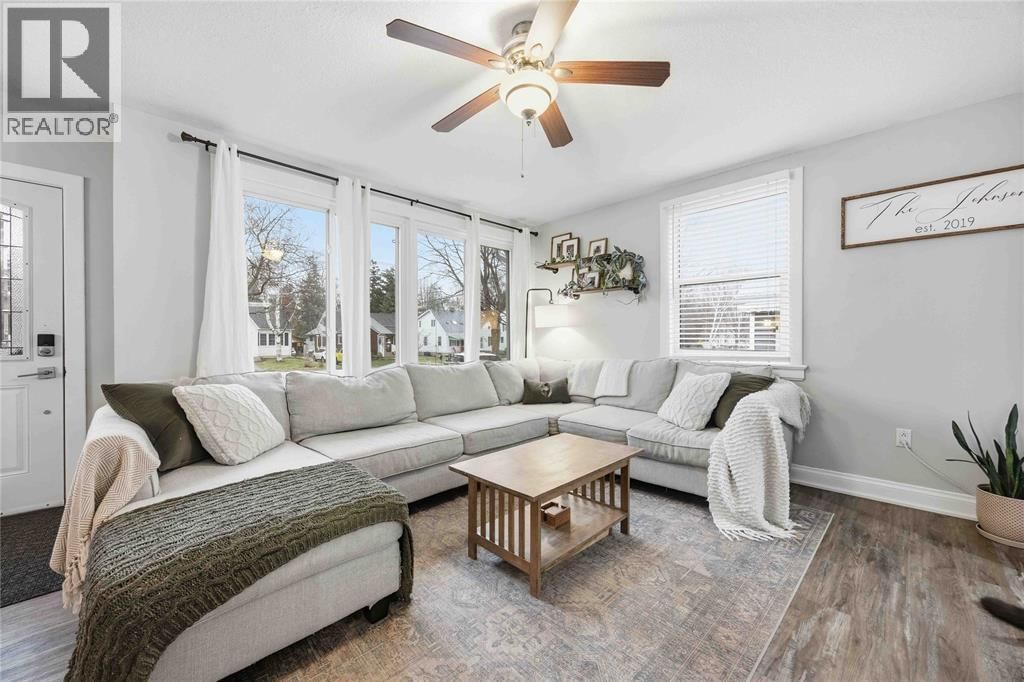 323 MARIA STREET Image 3