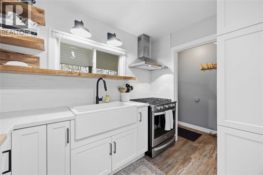 323 MARIA STREET Image 10