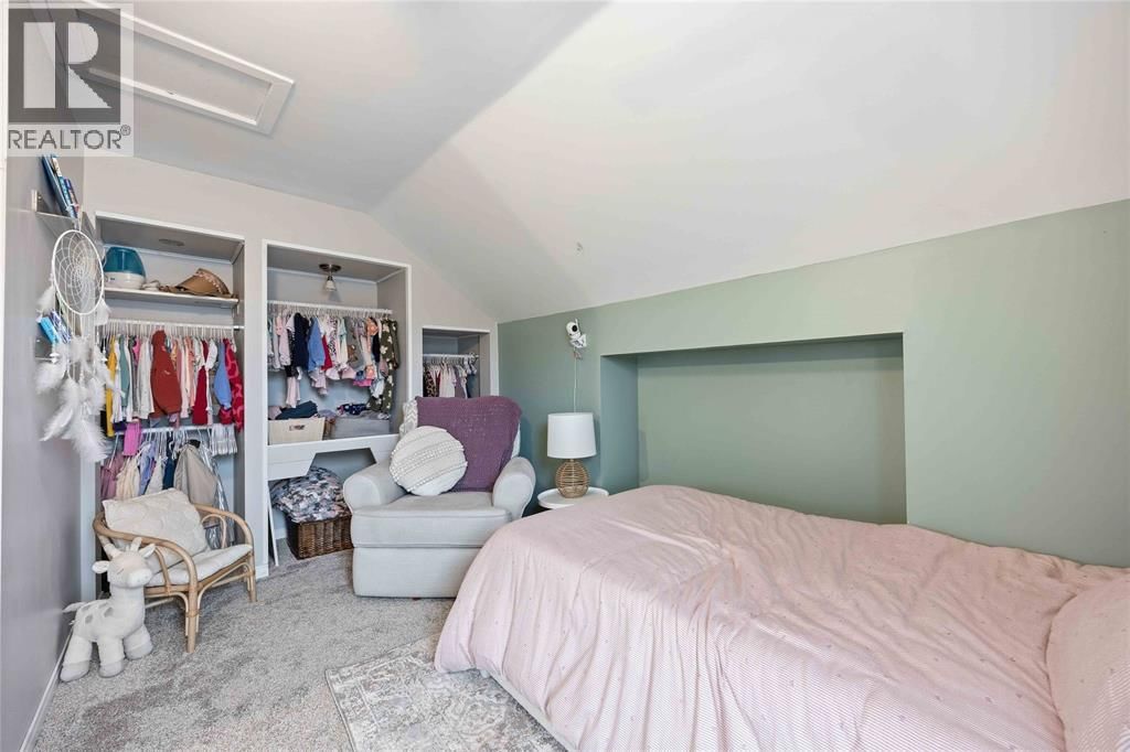 323 MARIA STREET Image 21