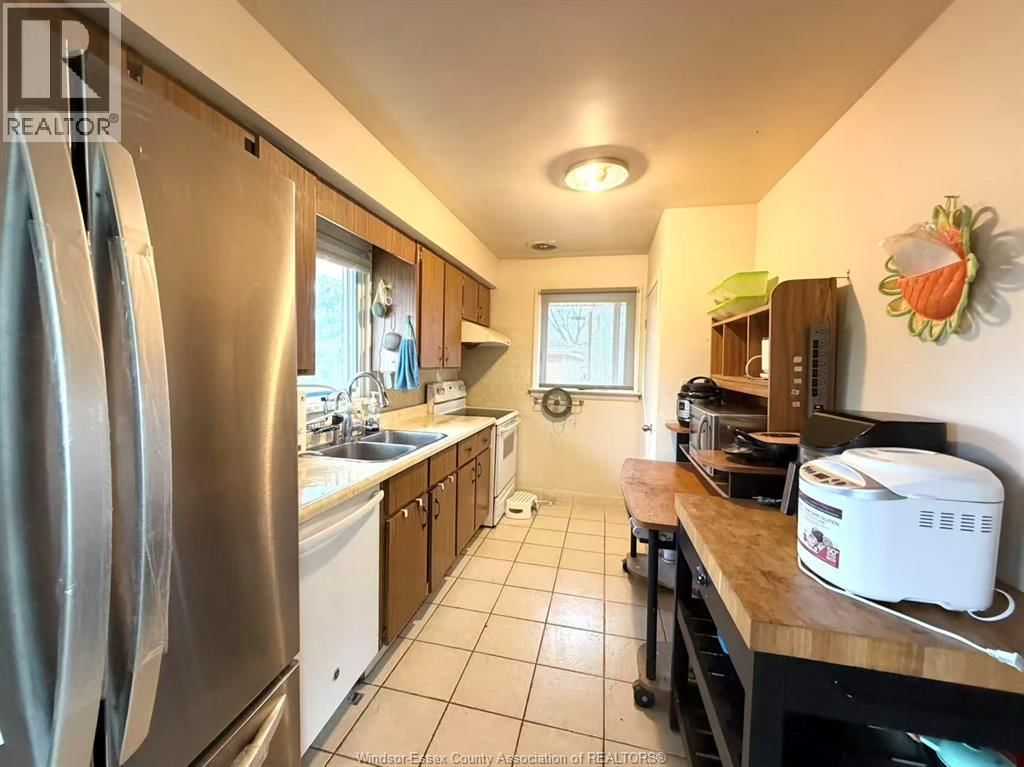 3863 LONGFELLOW AVE Image 1