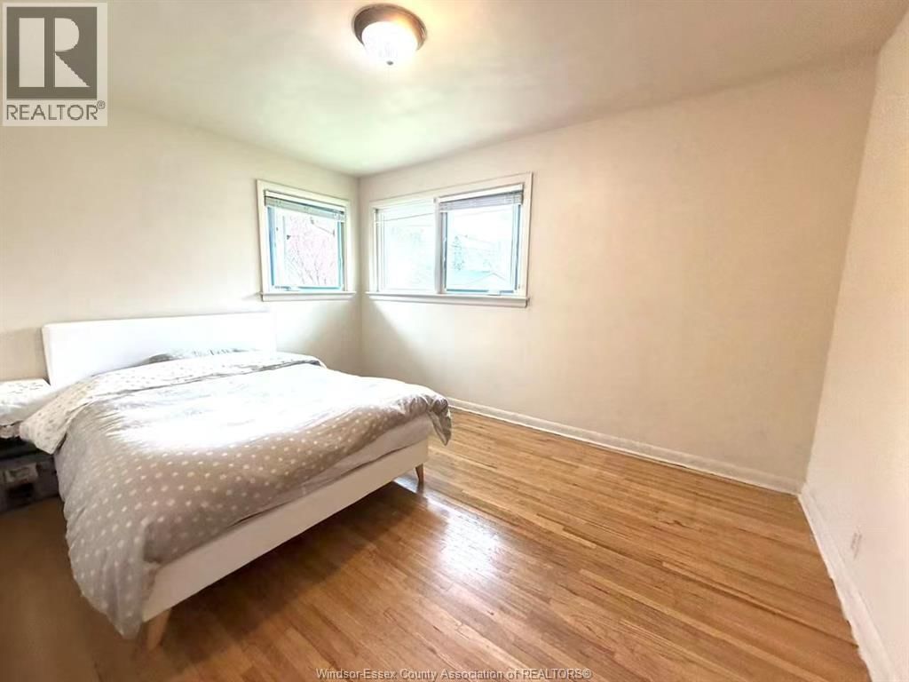 3863 LONGFELLOW AVE Image 3