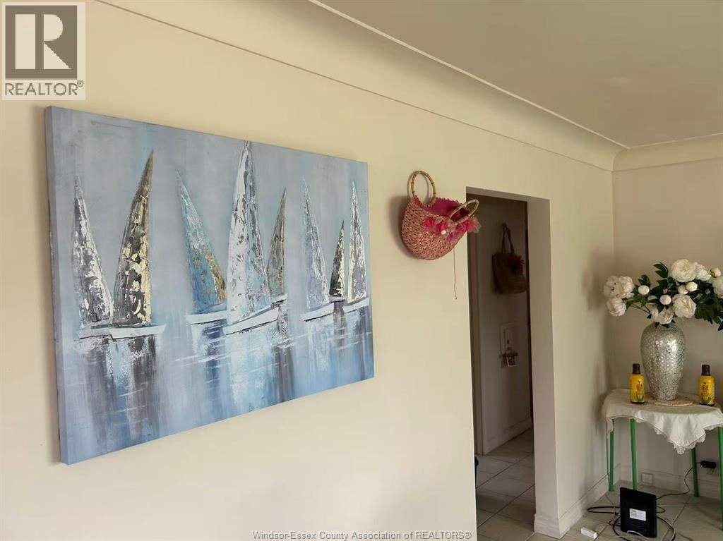 3863 LONGFELLOW AVE Image 6