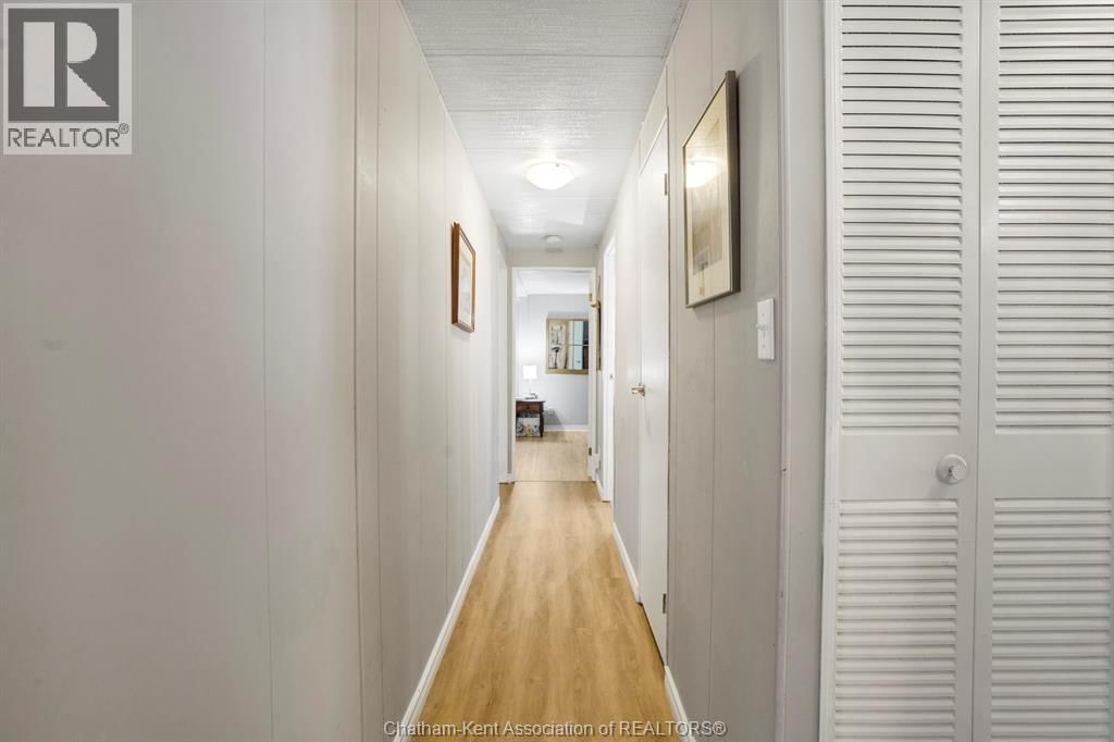 18 JAMES COURT Image 23