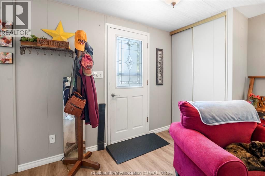 18 JAMES COURT Image 4