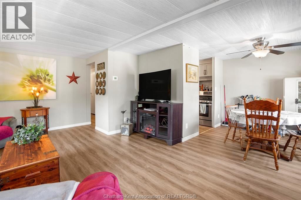 18 JAMES COURT Image 7