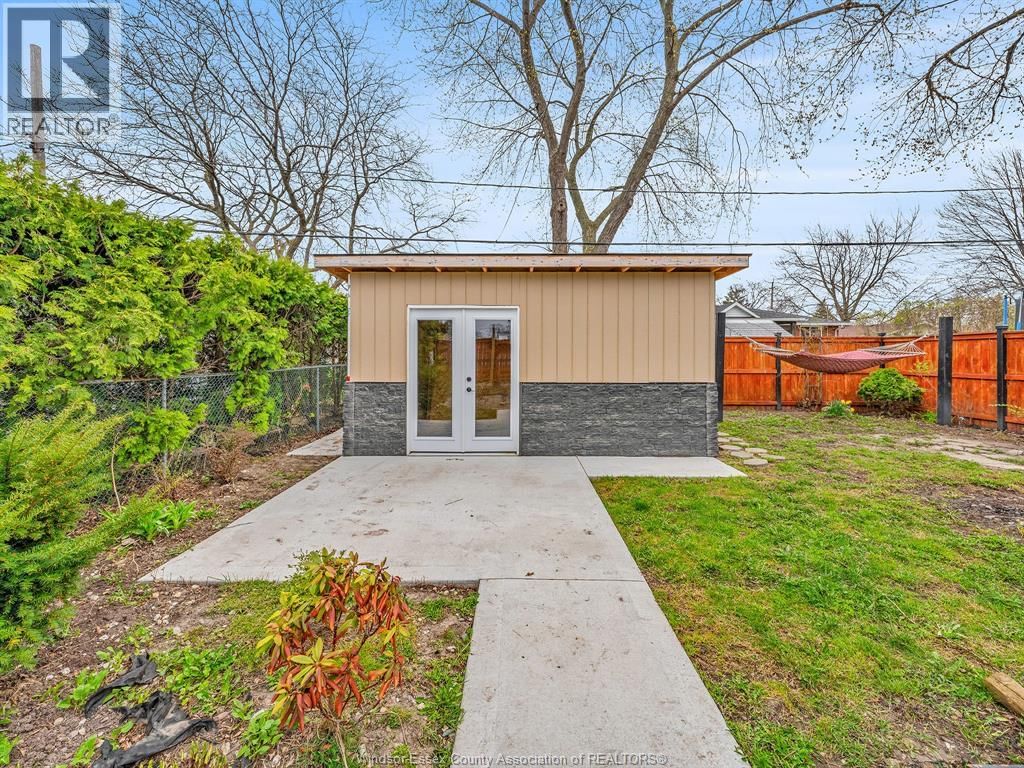 622 LABUTE STREET Image 10