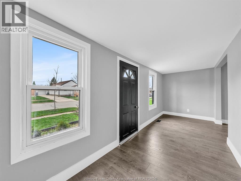 622 LABUTE STREET Image 14