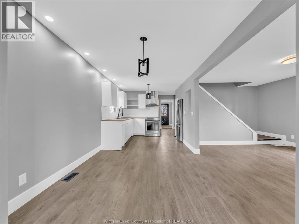 622 LABUTE STREET Image 15