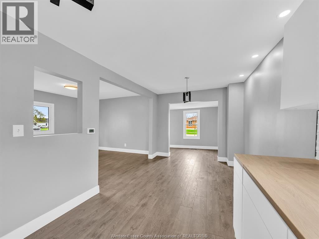 622 LABUTE STREET Image 23