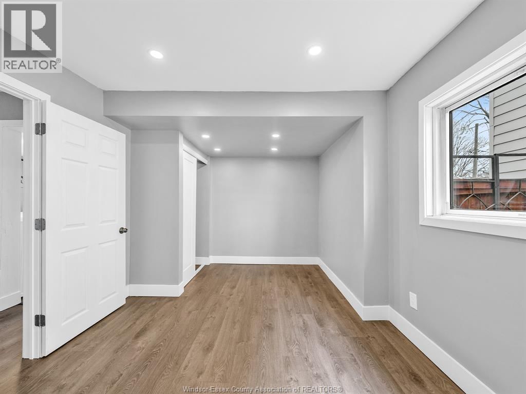 622 LABUTE STREET Image 25