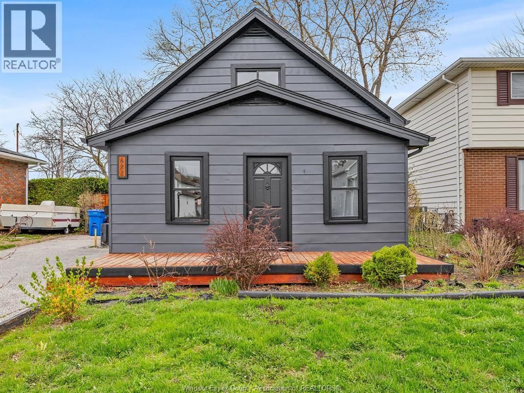 622 LABUTE STREET Image 3