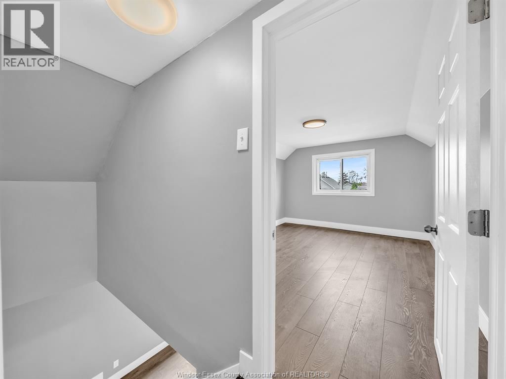 622 LABUTE STREET Image 31