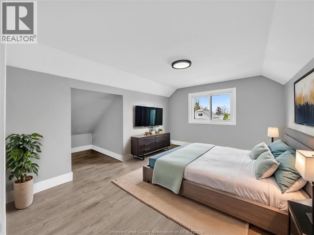 622 LABUTE STREET Image 34