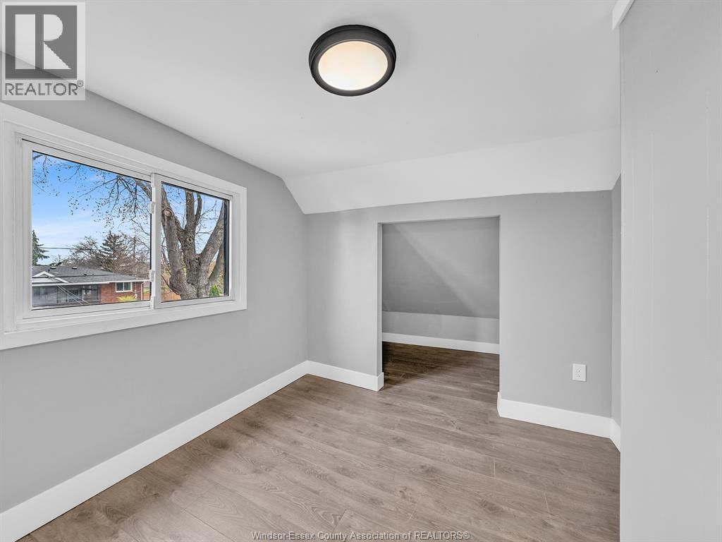 622 LABUTE STREET Image 36