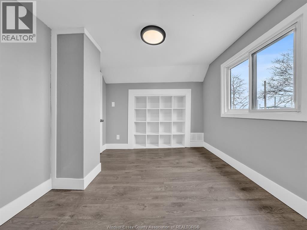 622 LABUTE STREET Image 38