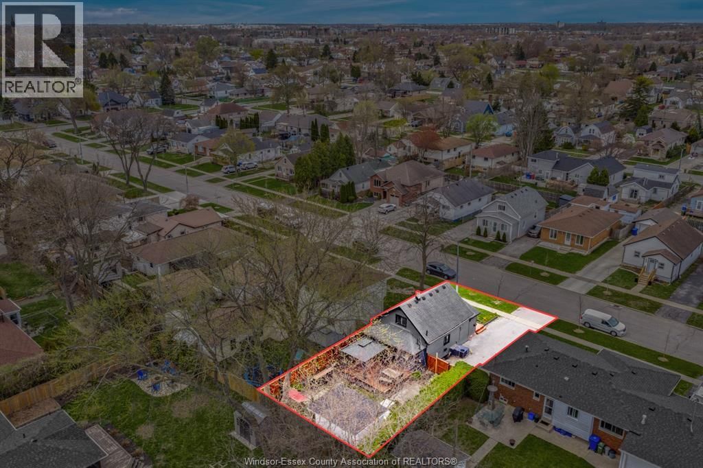 622 LABUTE STREET Image 43