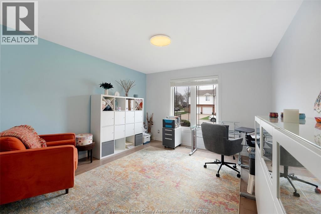 2098 EDGEMORE AVENUE Image 30