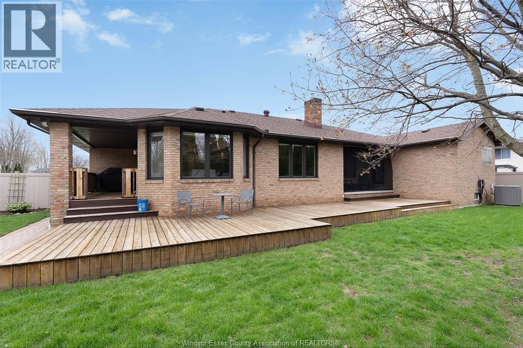 2098 EDGEMORE AVENUE Image 46