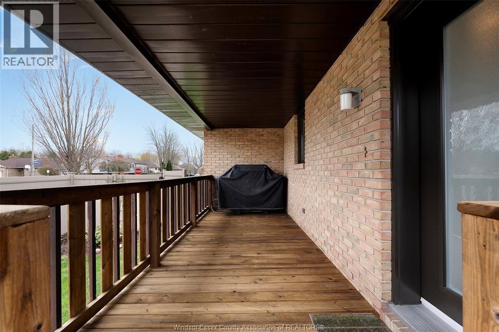 2098 EDGEMORE AVENUE Image 49