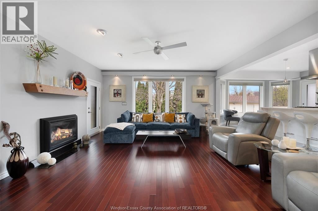 2098 EDGEMORE AVENUE Image 7