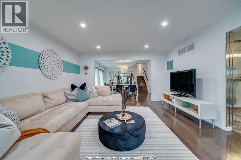 145 CENTENNIAL DRIVE Image 13