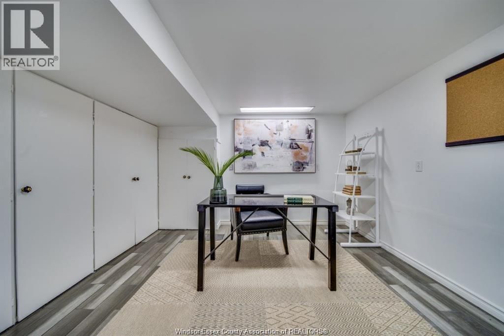 145 CENTENNIAL DRIVE Image 37