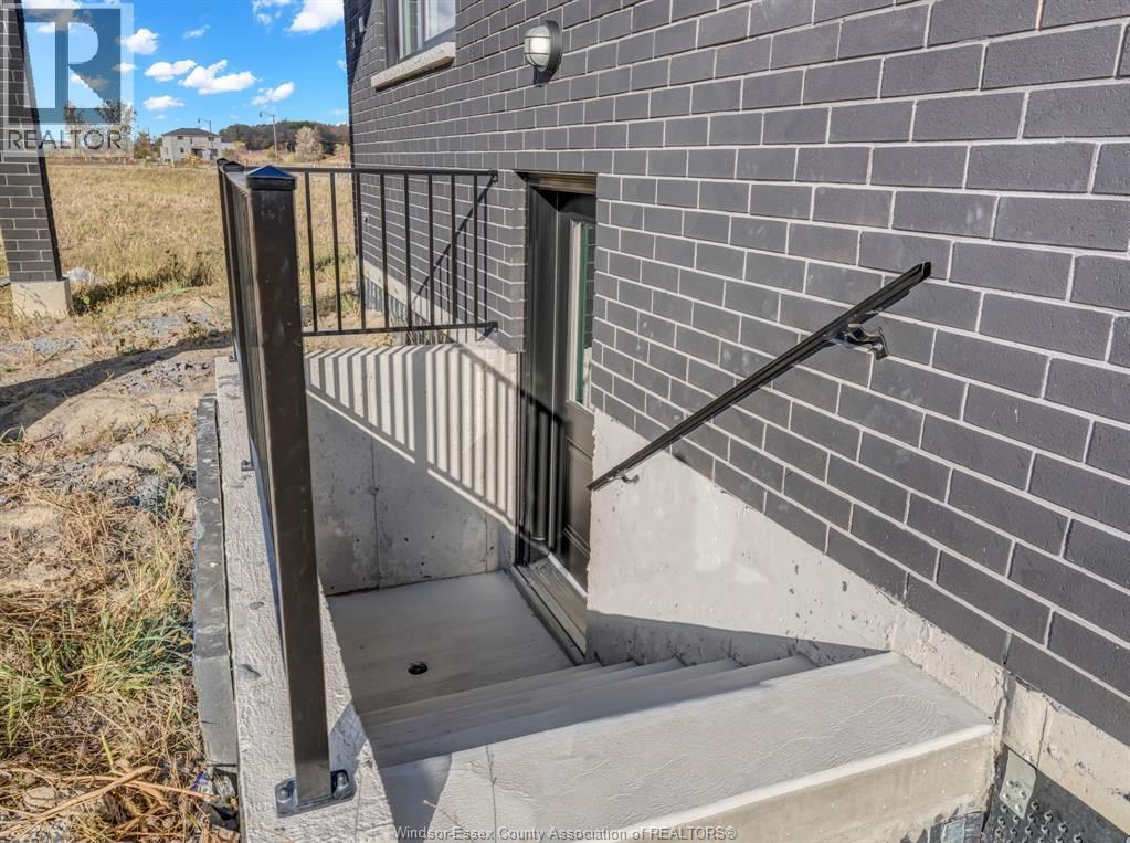 5224 AIDEN AVENUE Image 36