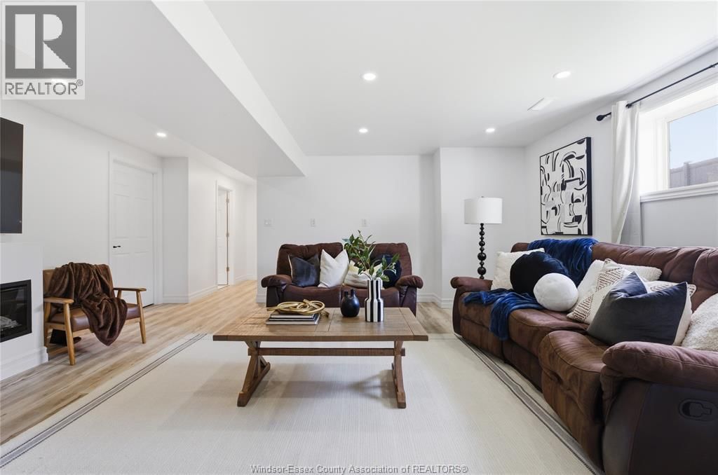 3266 SEVILLE AVENUE Image 21