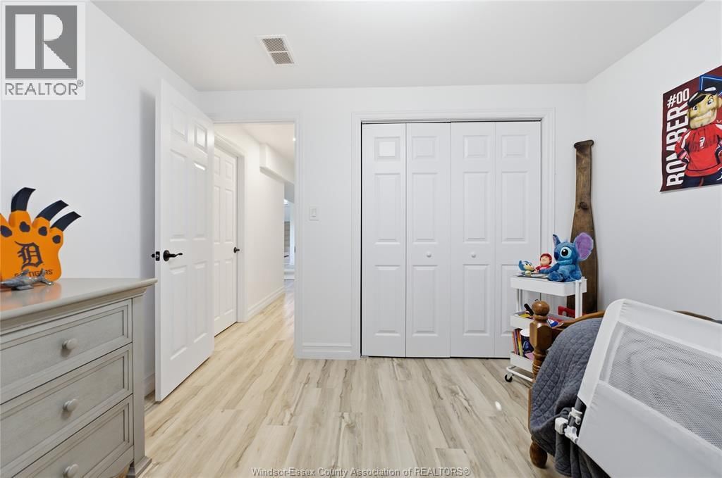 3266 SEVILLE AVENUE Image 24