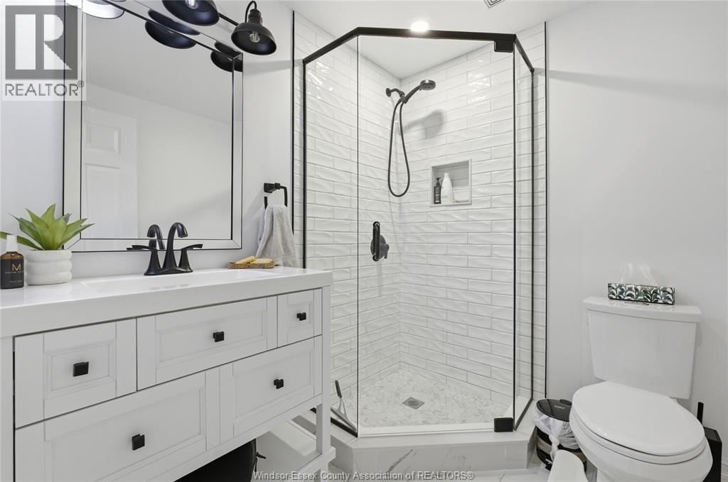 3266 SEVILLE AVENUE Image 25